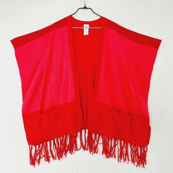 CAbi Firebrick Red Fringe Lightweight Cozy Poncho with Pockets P3115 - Picture 2 of 8